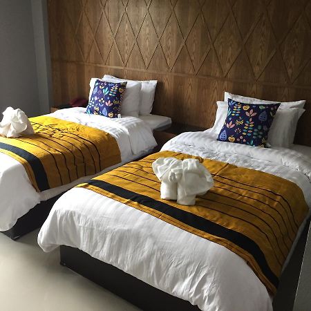 Hobby Hotel Uttaradit Bagian luar foto
