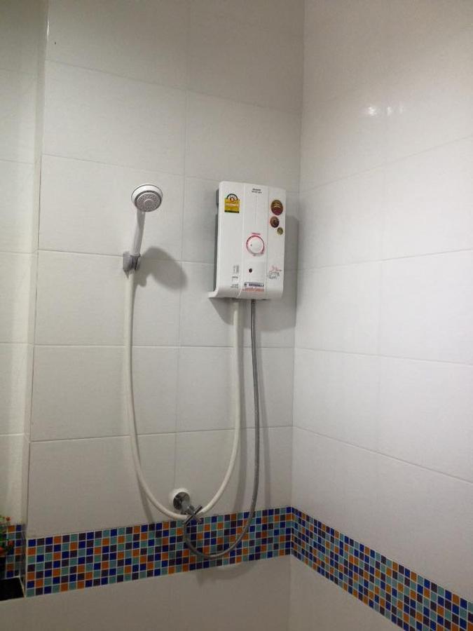 Hobby Hotel Uttaradit Bagian luar foto