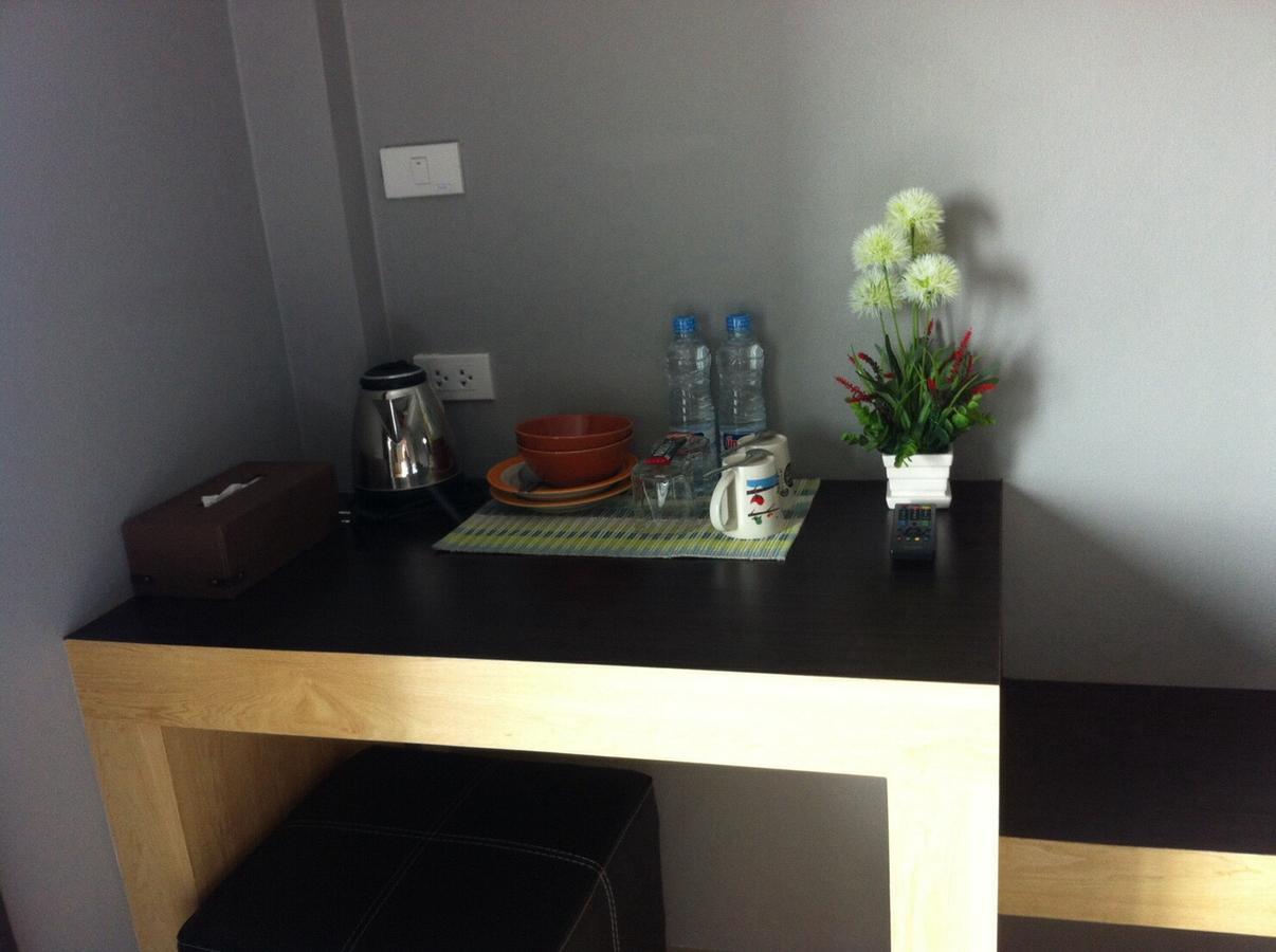 Hobby Hotel Uttaradit Bagian luar foto