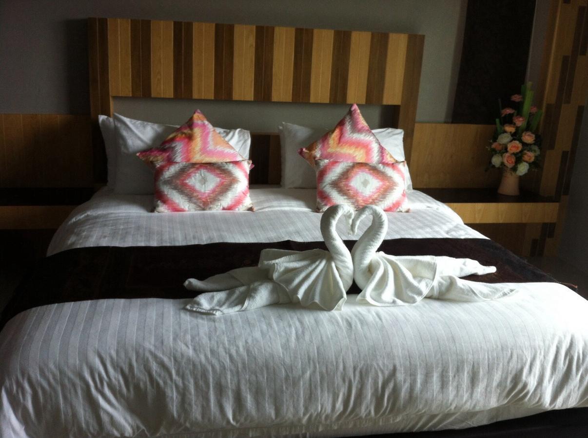 Hobby Hotel Uttaradit Bagian luar foto